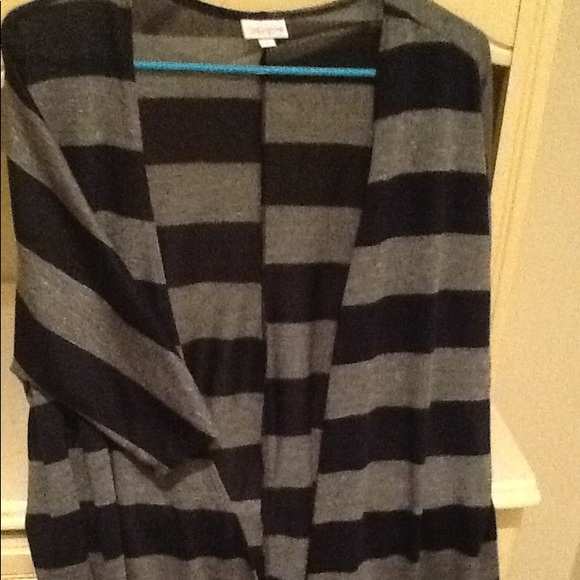 LuLaRoe Open Striped Cardigan- flattering!! - Picture 6 of 8
